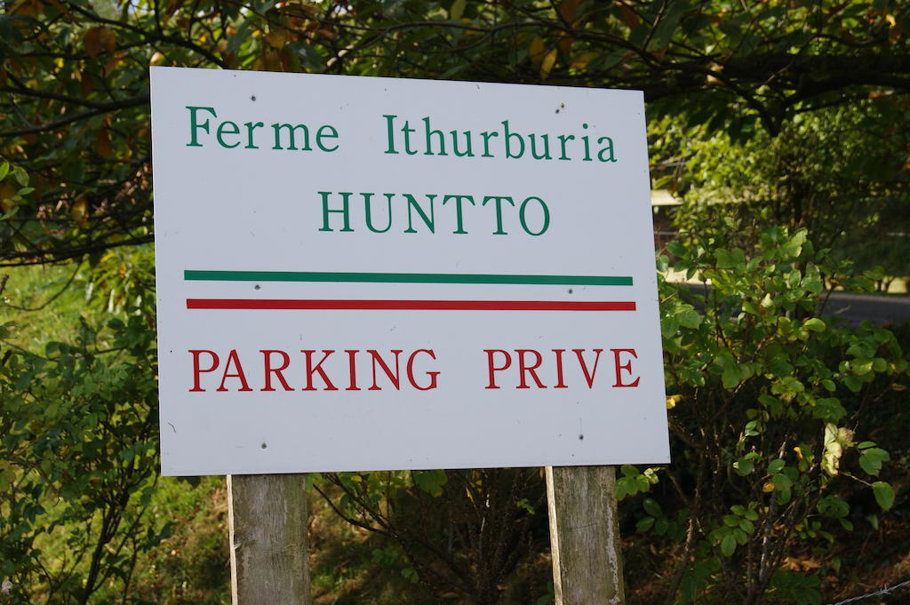 Ferme Ithurburia Saint-Michel  Exterior photo